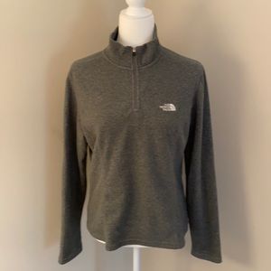 The North Face women’s TKA 100 quarter zip, size M